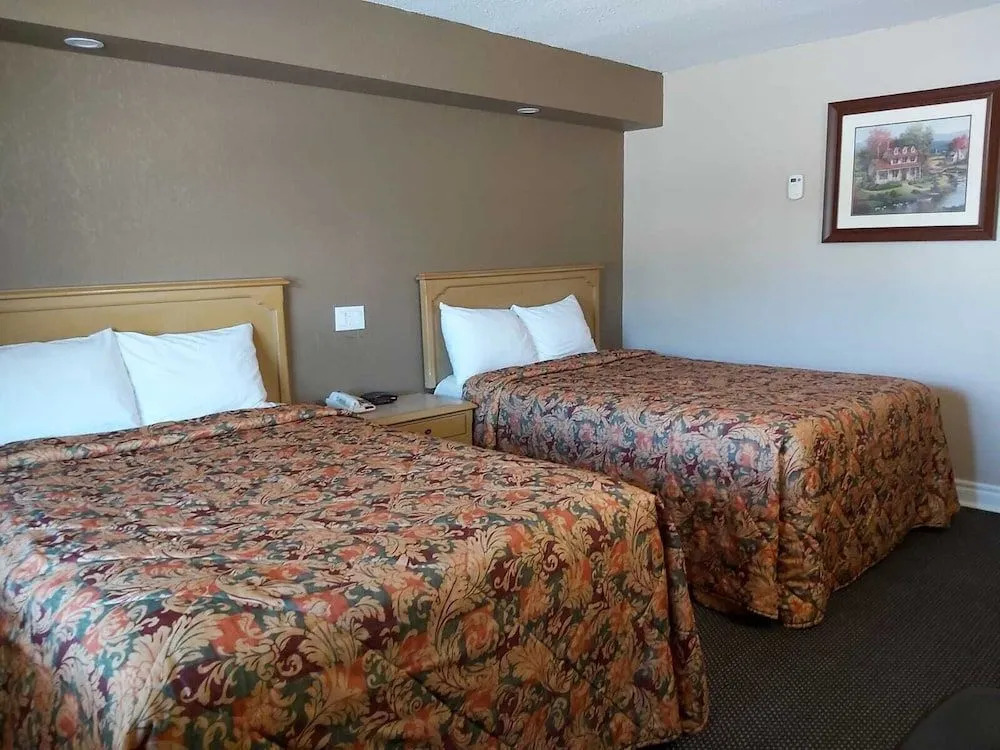 Arnprior Motor Inn