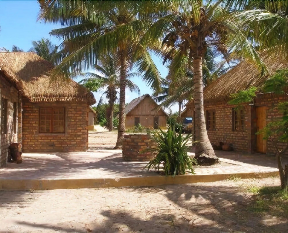 Palm Grove Lodge