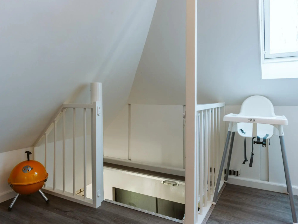 beautiful spacious and bright holiday home for 4 people