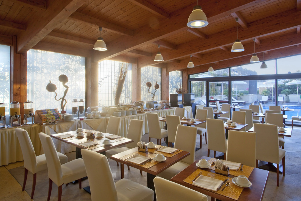 Holiday Inn Cagliari by IHG