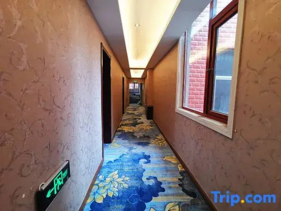 Yuxi Marriott Business Hotel (Yuxi Station)