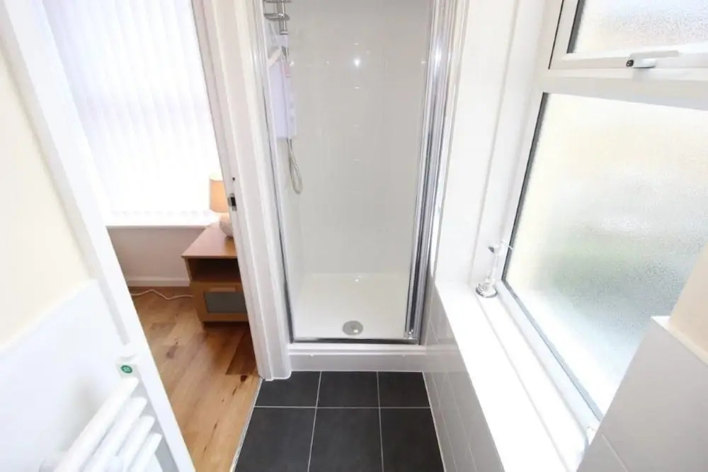 Flat 8 Palm Court