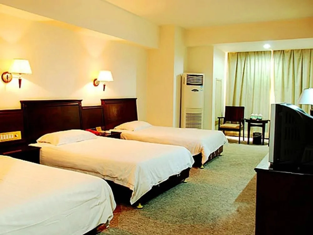 Triumph Hotel (Changsha Railway Station Subway Station)