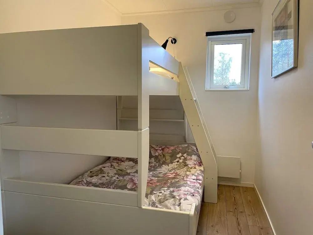 6 person holiday home in LÖTTORP-By Traum