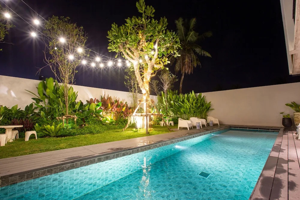 Ultimate Experience Ultimate Luxury Ultimate Comfort