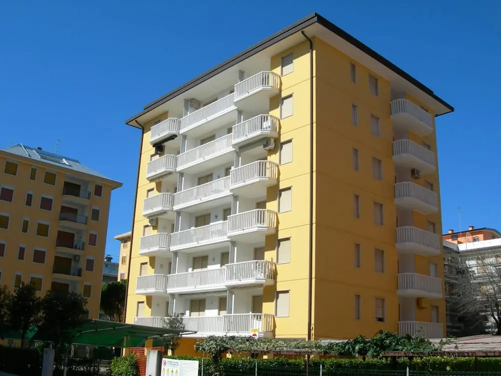 Elba 24 in Bibione With 1 Bedrooms and 1 Bathrooms