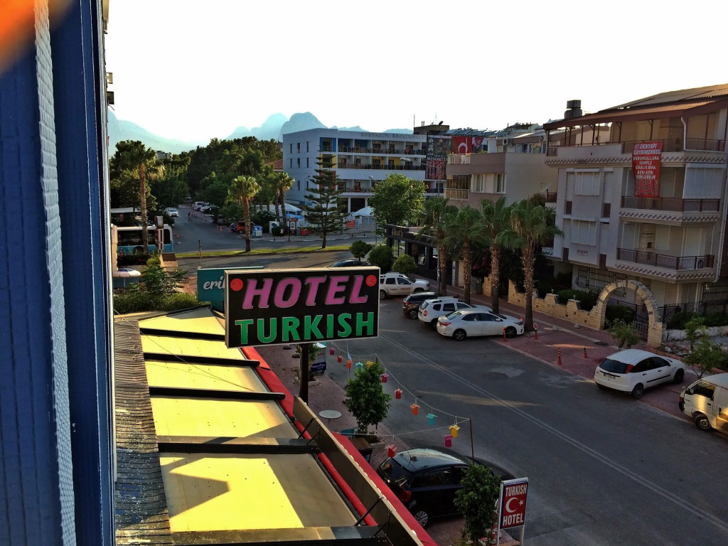 Turkish Apart Hotel