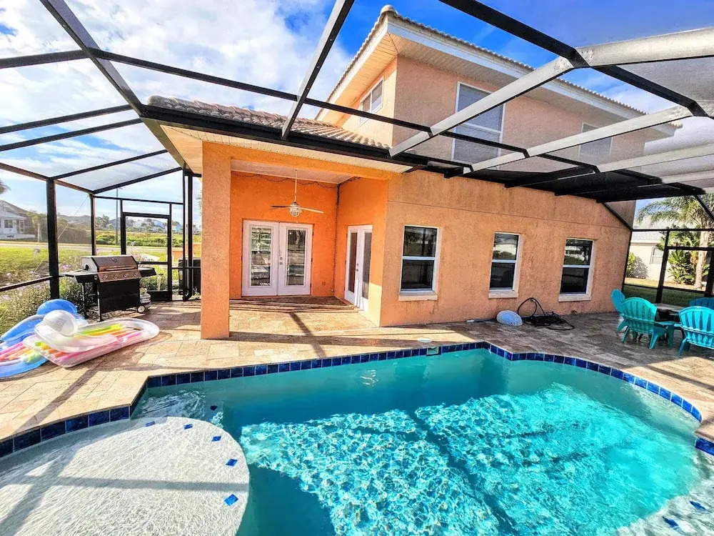 Coral Casa - Amazing Pool House Next to the Beach! 3 Min Walk! Awesome Pool!