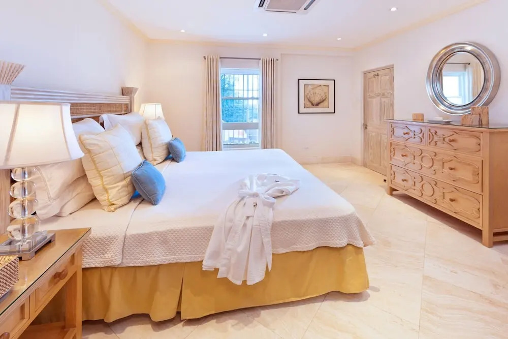 Enchanting Beachfront Retreat - Leamington Cottage 1 Bedroom Villa by Blue Sky Luxury