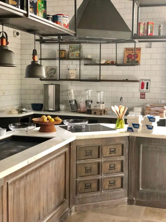 Five Hotel & Residences