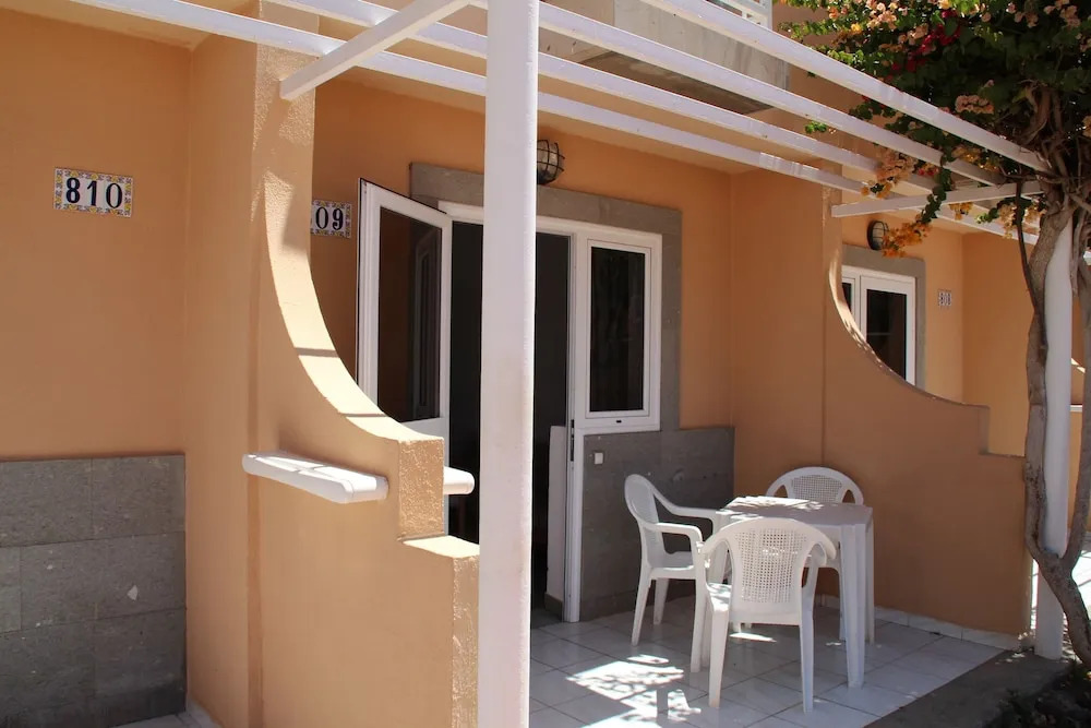 Villetta Green oasis club