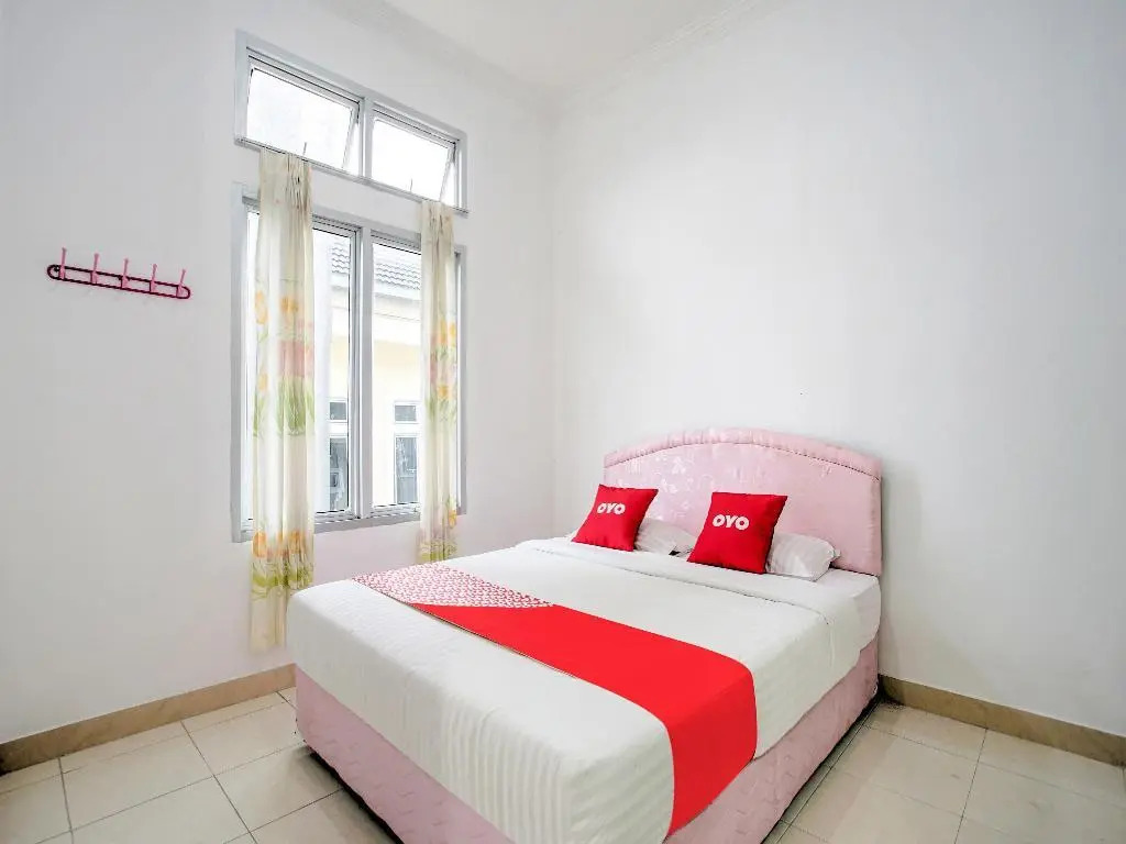 OYO 3241 Grand Suites Palace 4