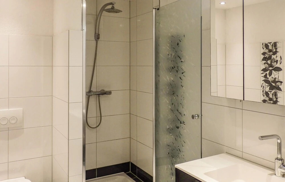 Nice Apartment in Warnemünde With 1 Bedrooms and Wifi