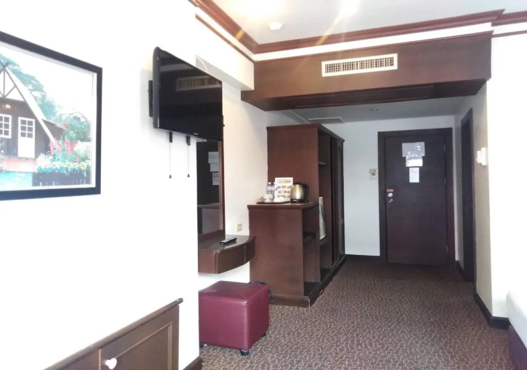Merlin Grand Hotel