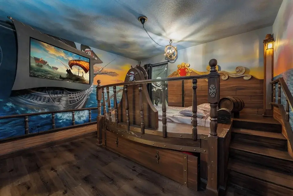 Awesome 8BR Villa Pool Theater Arcade