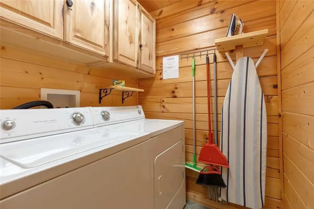 Moonshine Run - One Bedroom Cabin