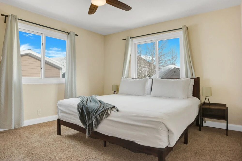 Prospector Place 5 Bedroom Home by RedAwning