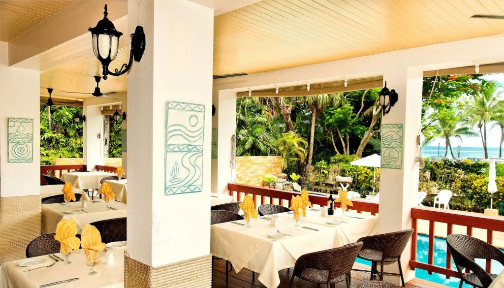 Bedarra Beach Inn