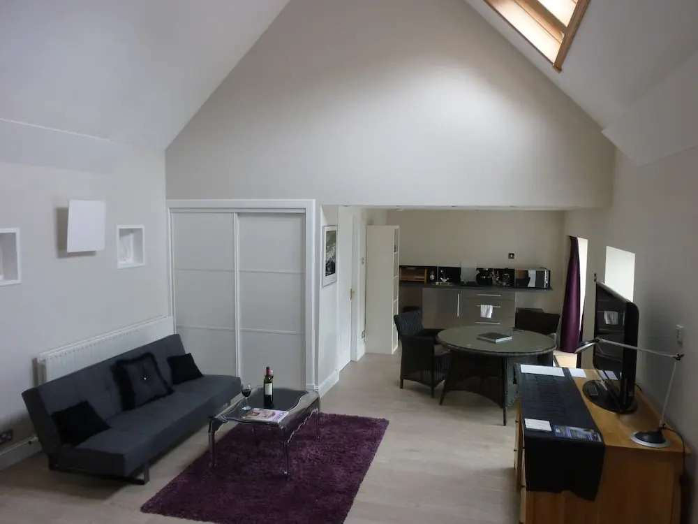 Toadhall Rooms