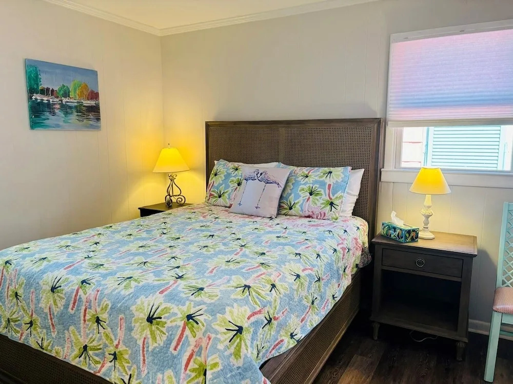 Lime Inn 4 Bedroom Home by RedAwning