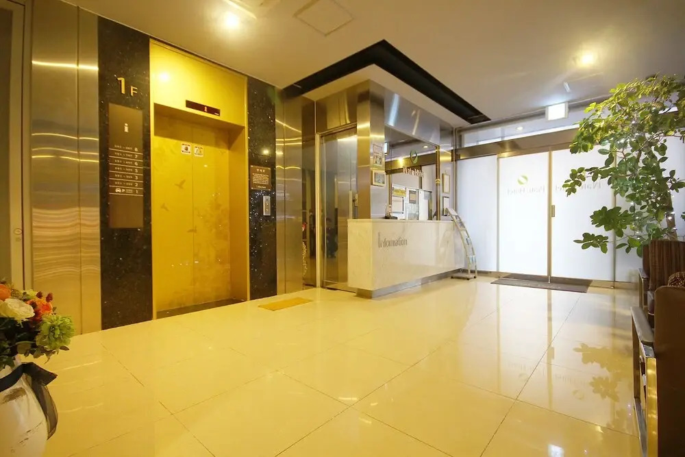 Wate Hotel
