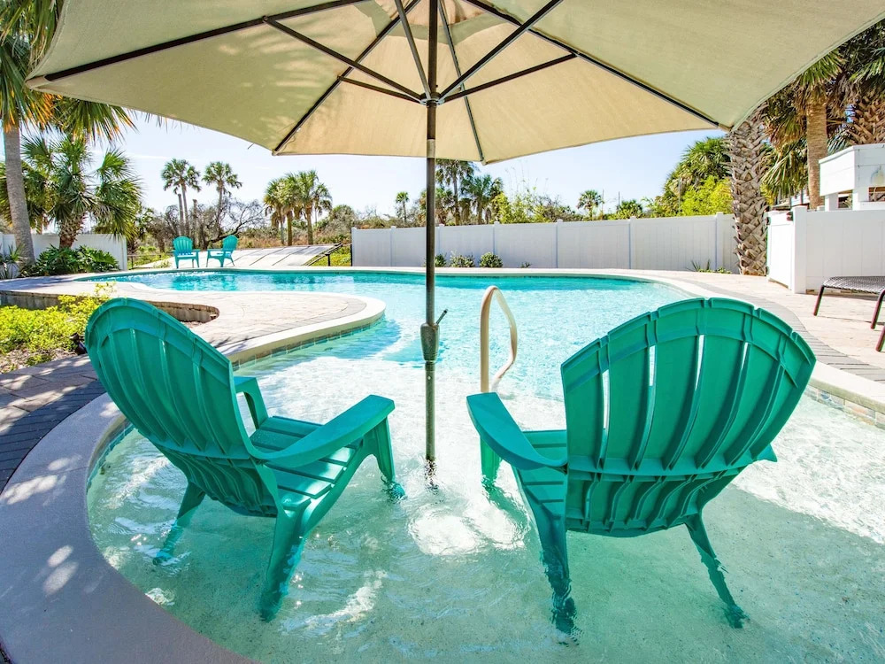 Johnson Beach Way - 4 Br Home