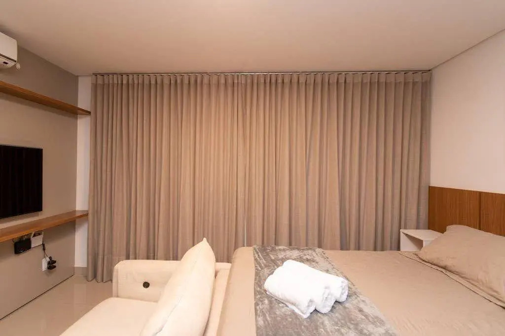 Flat lindo com localização privilegiada - Vista para Piscina - Setor Bueno - TH1406