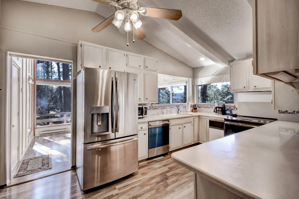 Soul of the Mountain, 4 Bedroom, Fireplace, WiFi, Fire Pit, Grill, Sleep 10