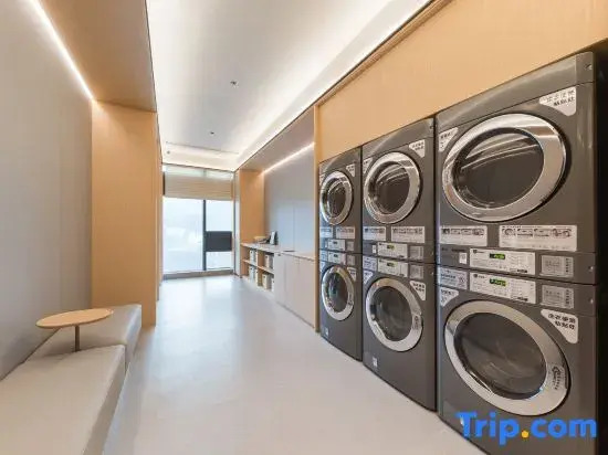 JI Hotel (Lushan Xiufeng Scenic Area Tongluowan Plaza Branch)
