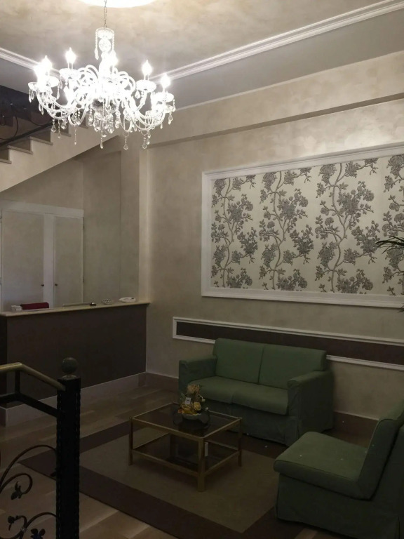 Metropolis Rooms&Services