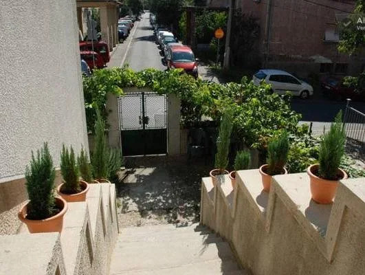 Hostel Le Jardin