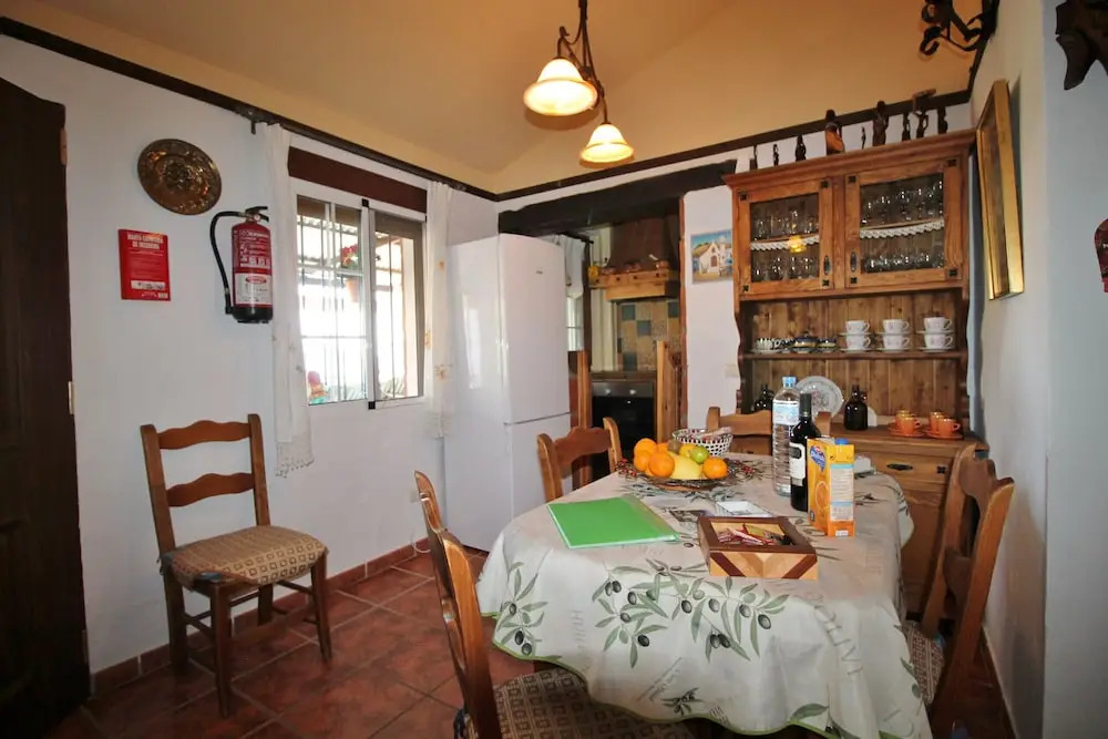 1038 Villa Cruz