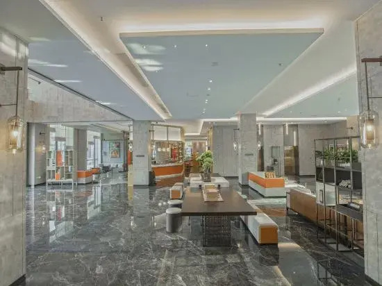 Mercure Realm Hotel (Danyang Government Pharmaceutical Vocational College Branch)