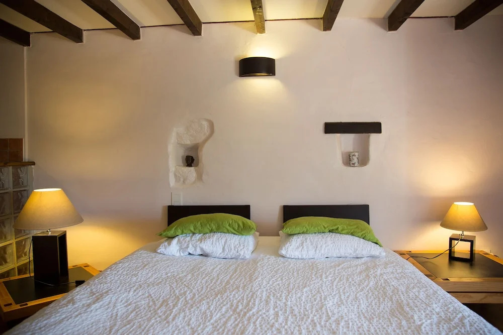 chambres d hotes Le Mas Julien piscine chauffée adult only