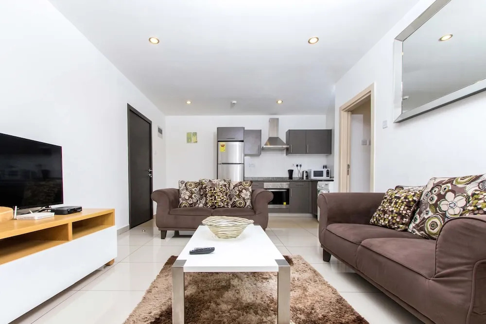 Royalty Apartments