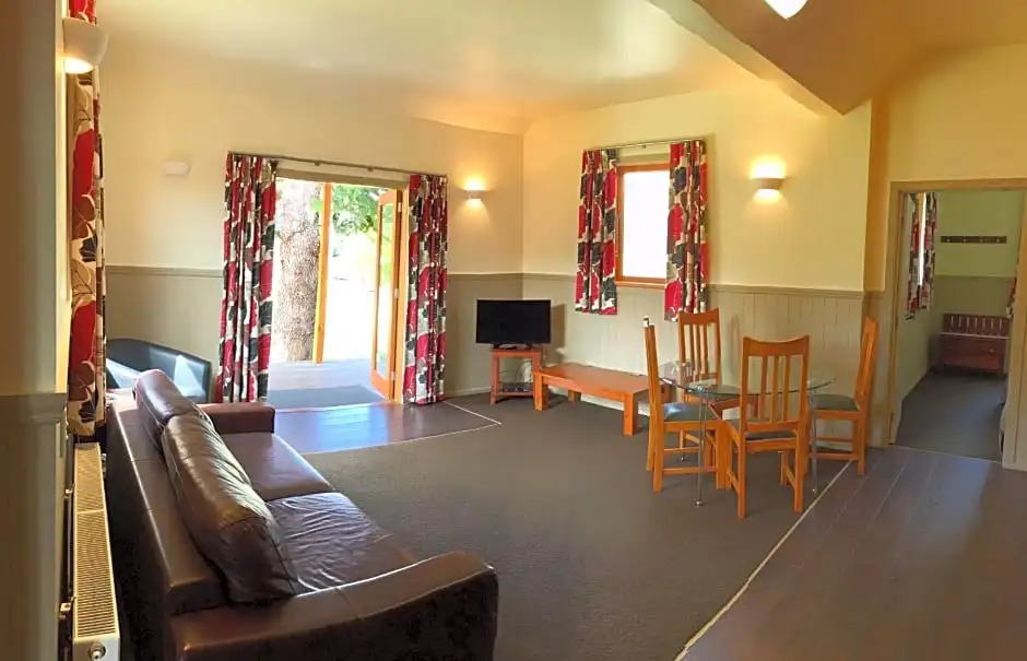 Naseby Apartments