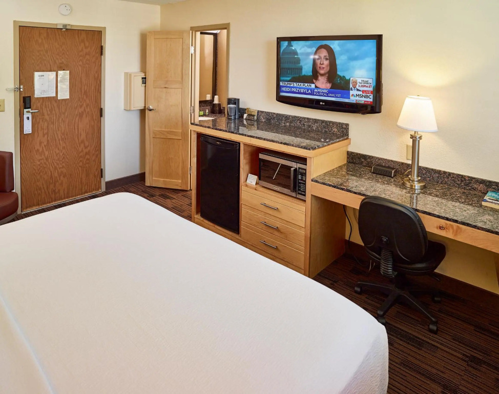 LivINN Hotel St. Paul – I-94 – East 3M Area