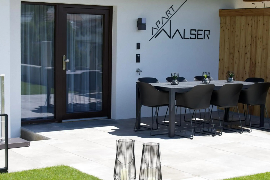 Apart Walser