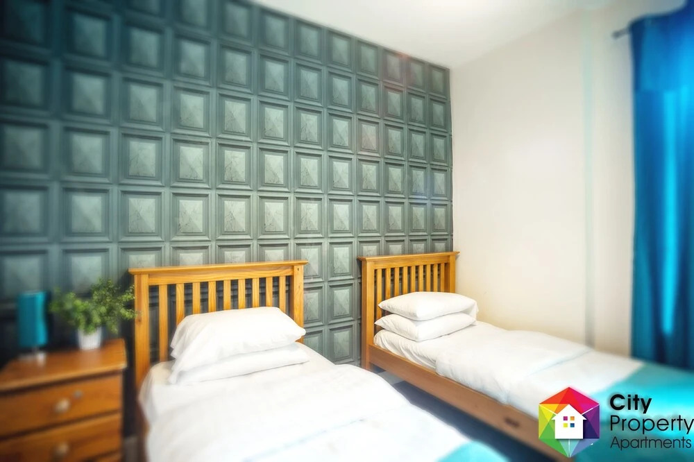 City property - Stanton Apartment