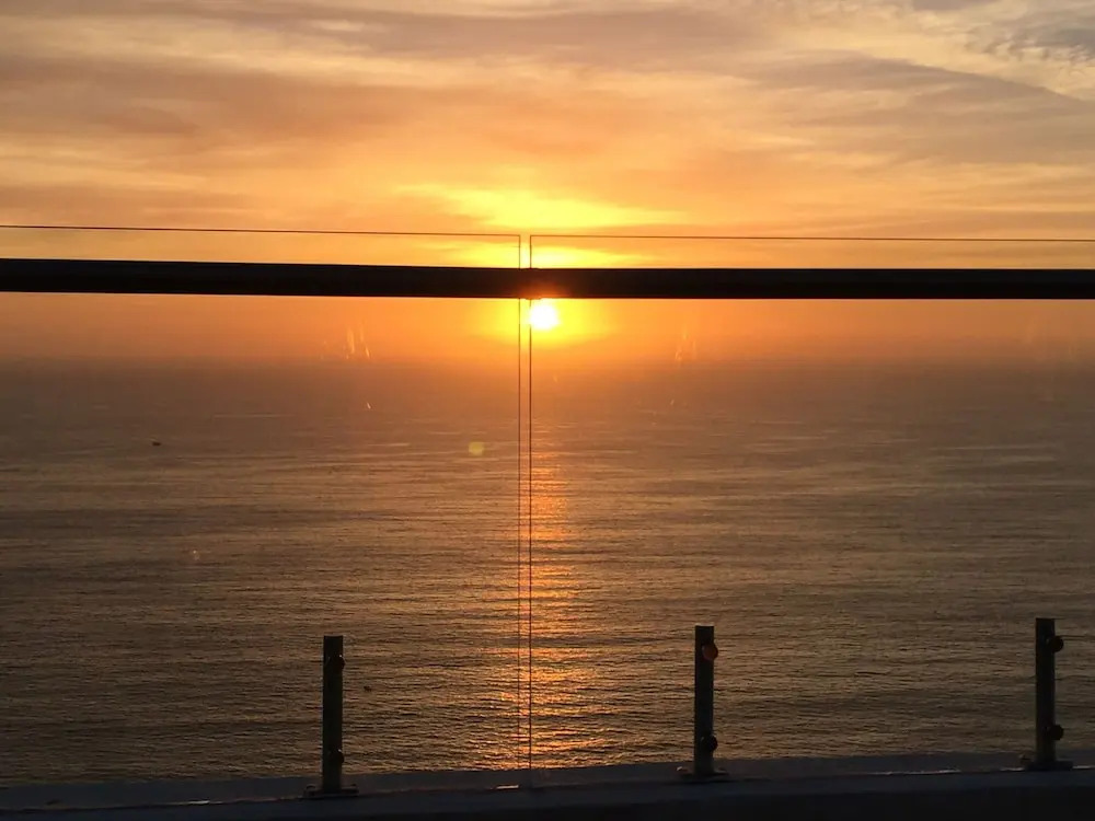 Spectacular Penthouse Oceanview 1bdr | Outdoor Pool, Prme Location 1 Bedroom Apts