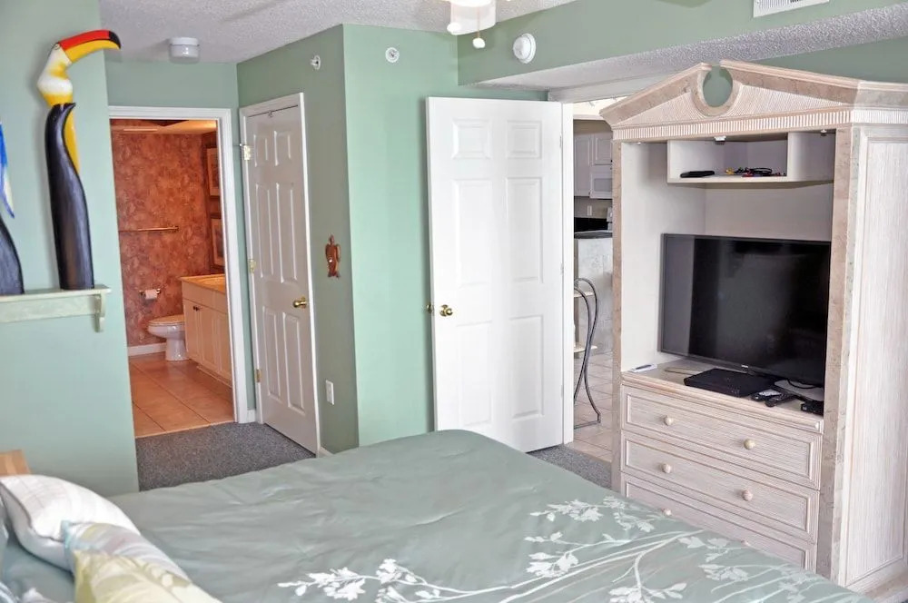Windy Hill Dunes 701 4 Br condo by RedAwning