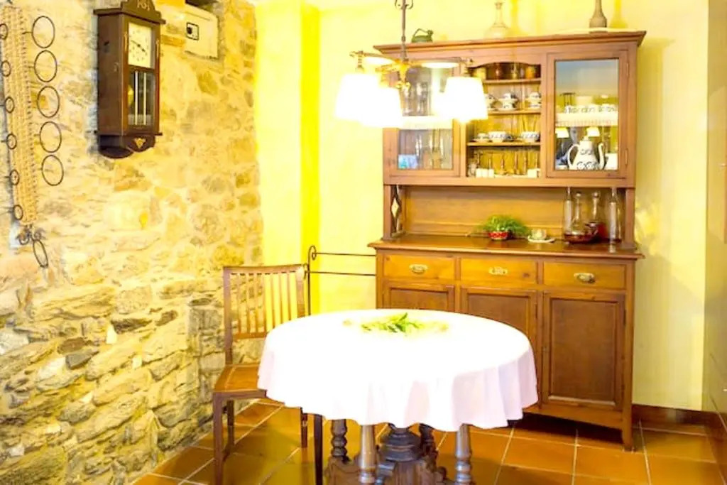 Villa With 9 Bedrooms in Outeiro San Sadurniño de Ferrol Terra, With Wonderful Mountain View, Private Pool, Terrace