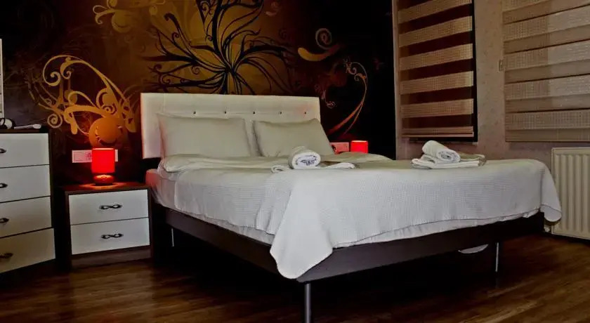 Tamara Suite 3