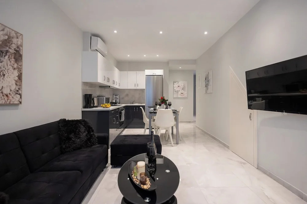 Marialena Luxury Apartment