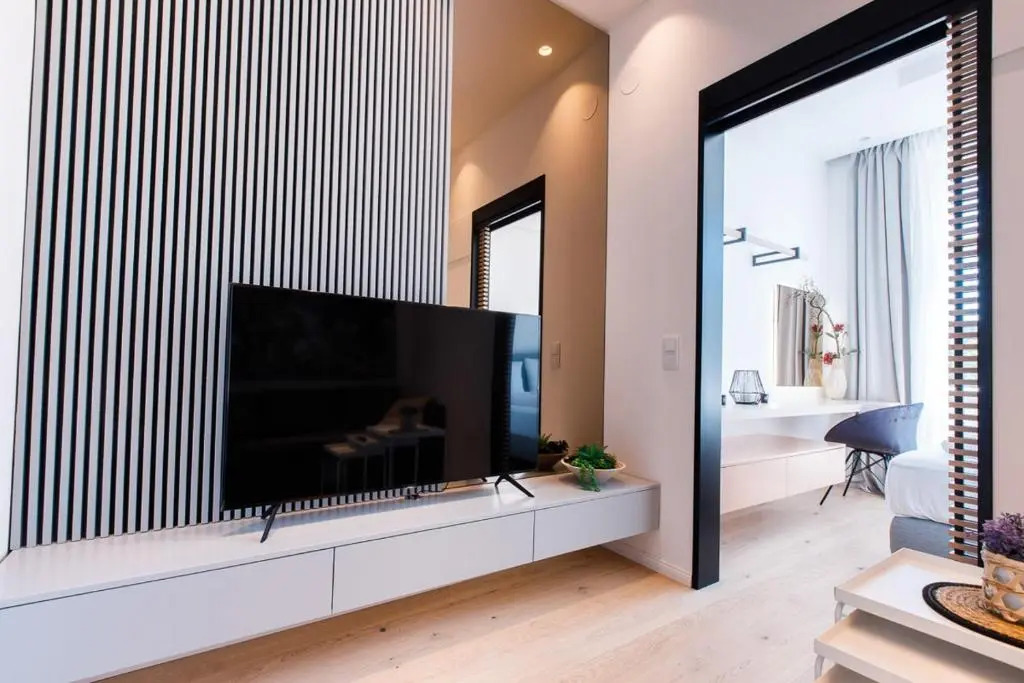 Zeus Design Apartments Unique #36