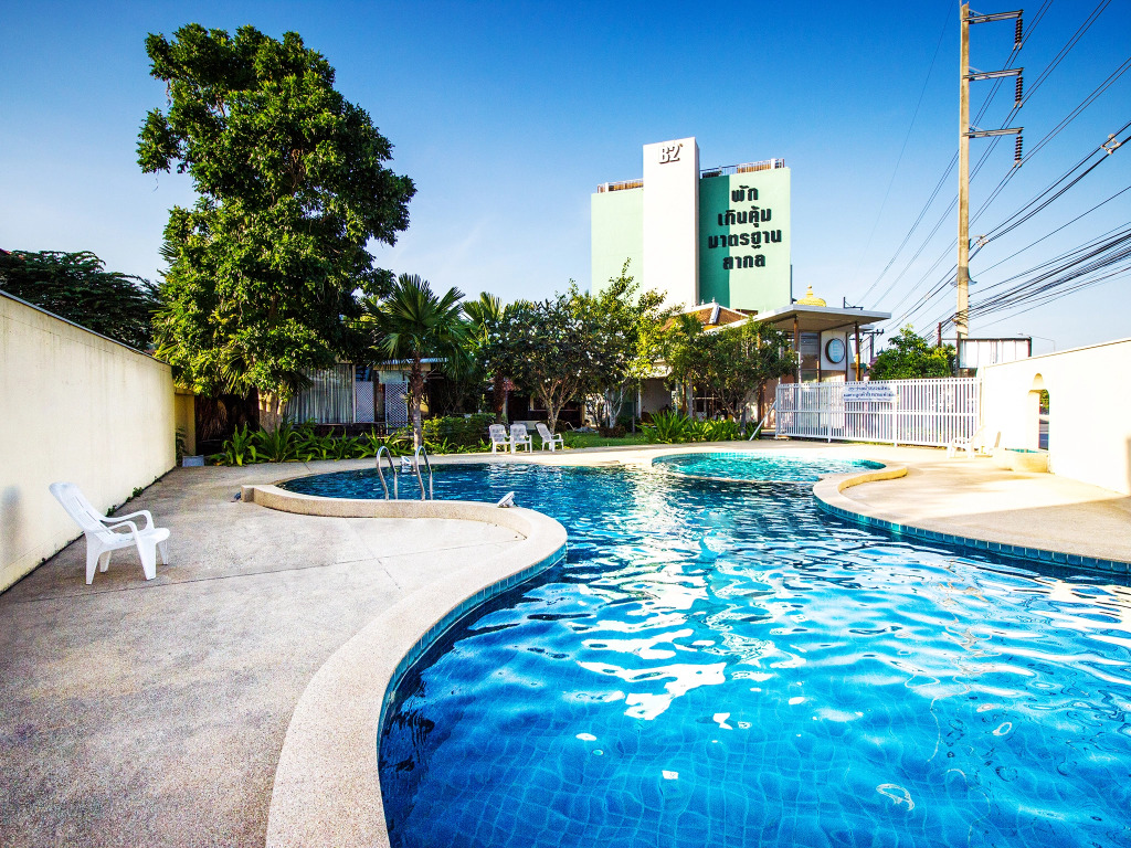 B2 Premier Hotel & Resort
