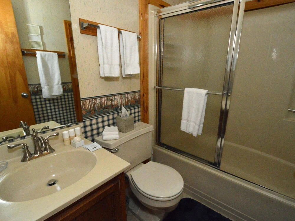 2 Br Powderidge 33