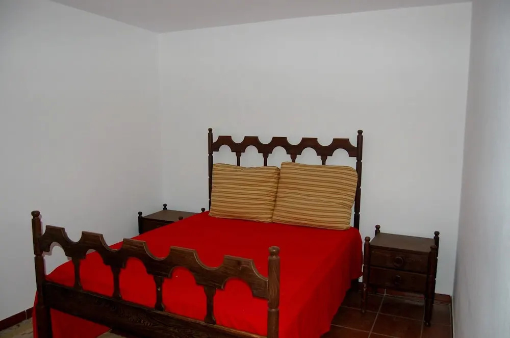 House With 4 Bedrooms in Vila Fernando, With Wonderful Mountain View, Private Pool, Furnished Garden Near the Beach