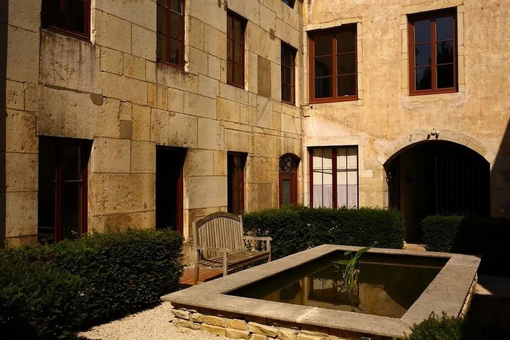 41 Maufoux by Bruno Colin