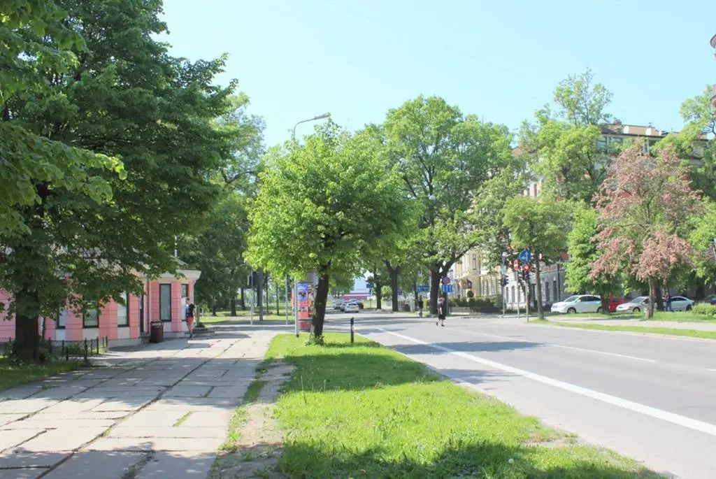 2 room apartment in embasy area